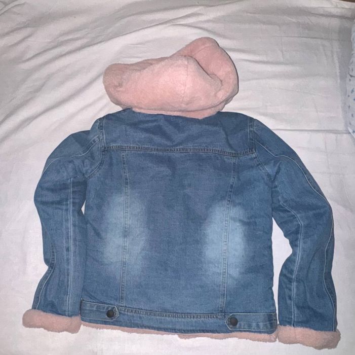 Курточка джинсова