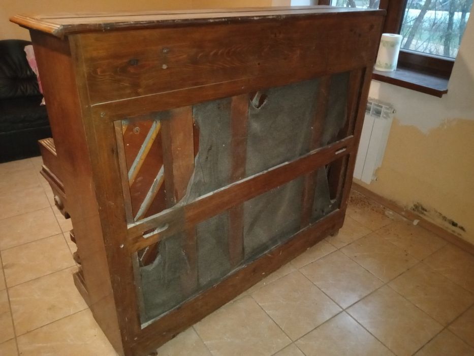 Bardzo stare pianino