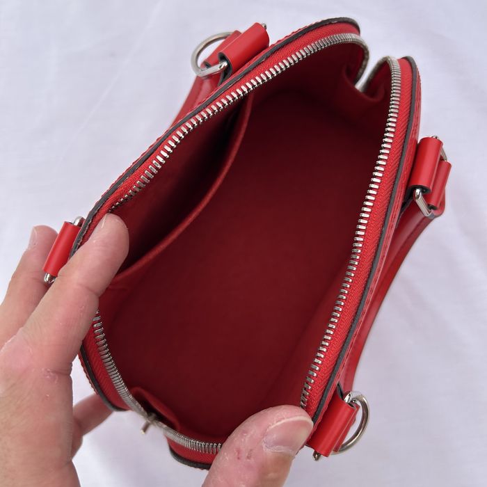 Louis Vuitton alma bb epi original com alça