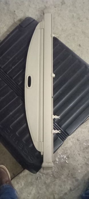 Шторка багажника