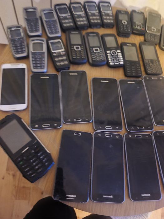 Telefony Samsung Nokia Hammer