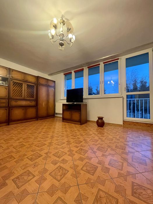 WYNAJMĘ mieszkanie 4 pokoje z garażem