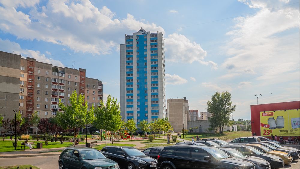 1 кімнатна 57.3 кв.м. Ремонт Велика кухня 17.8 кв.м. Власна котельня Лічильник тепла Масани Незалежності Велмарт