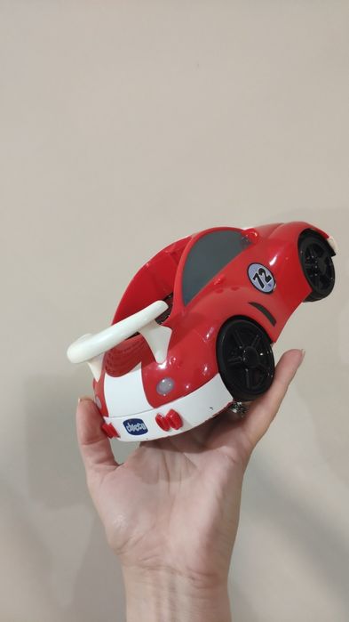 Машинка Chicco чікко на пульті керування