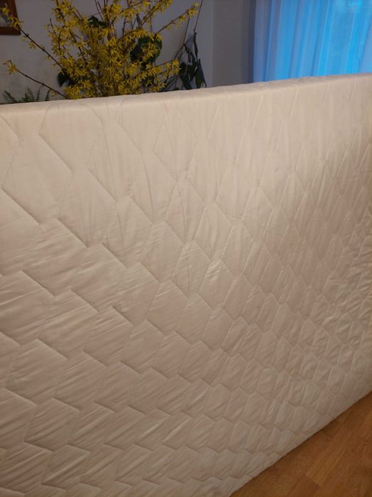 Materac łóżkowy 140x200