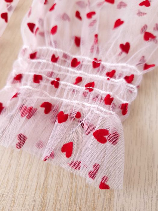 Doczepiane Fałszywe Mankiety Na Gumie Pudrowy Róż W Czerwone Serca