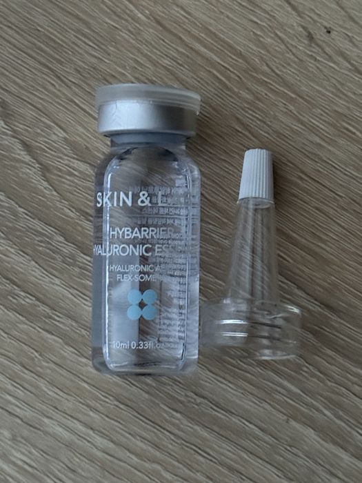 Зволожувальна есенція з гіалуроновою кислотою SKIN&LAB