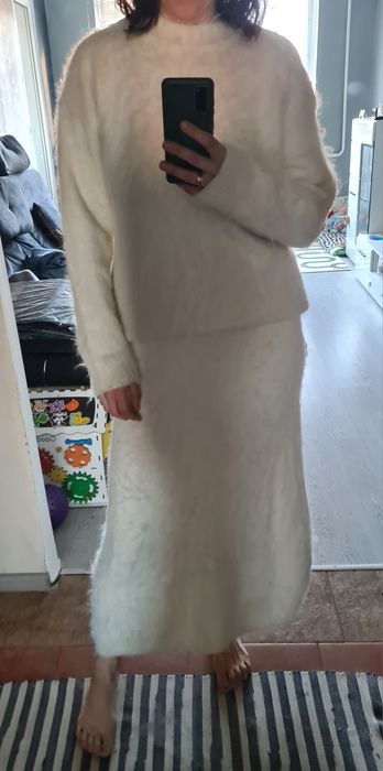 Продам кремовий комплект L