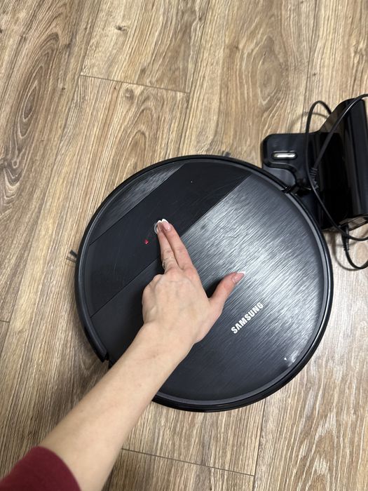 Робот пилосос Samsung