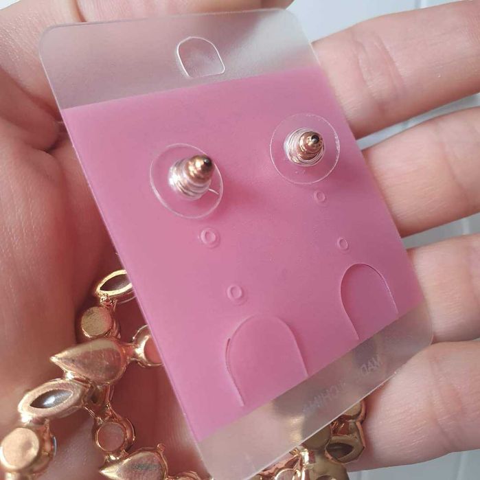 Kolczyki  25.00 zł.