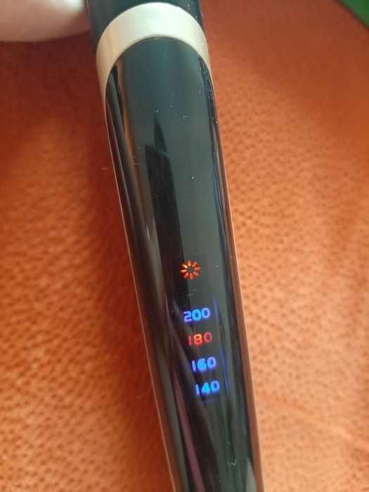 Вирівнювач для волосся(плойка)