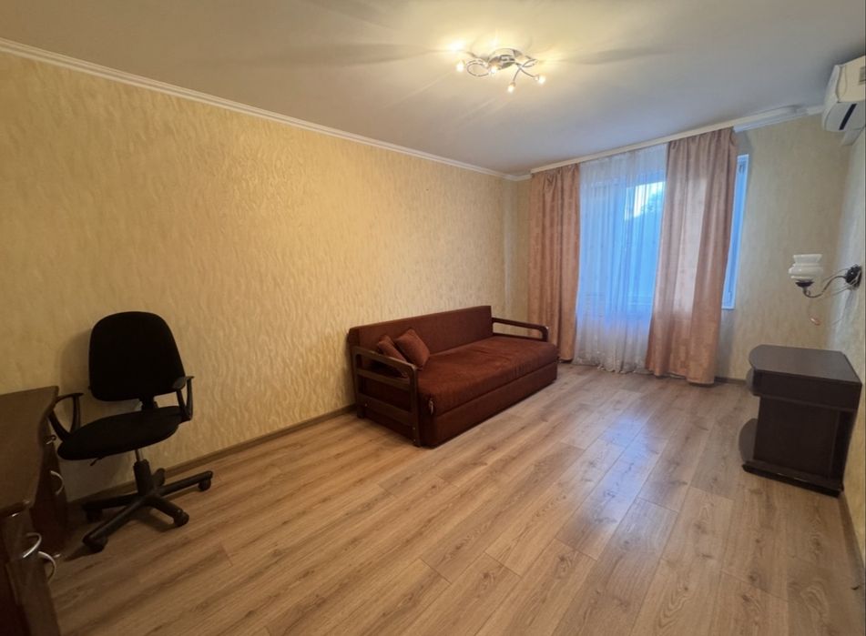 Оренда 2 к квартири Демііввська 45б