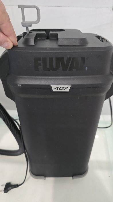 Aquário totalmente equipado com móvel reforçado