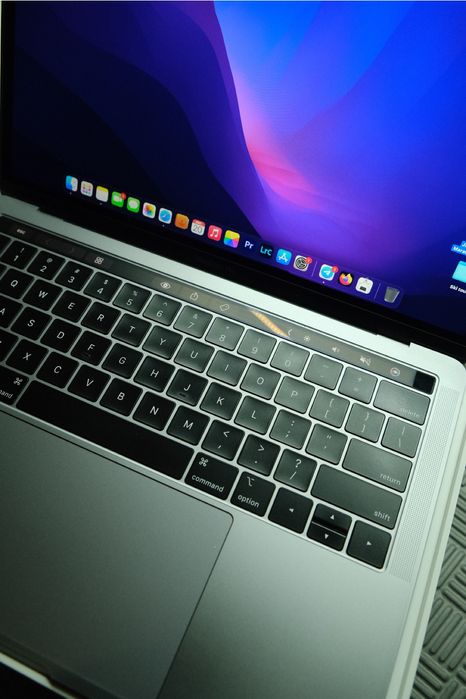 MacBook Pro 13 Touch Bar 2019