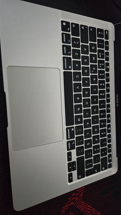 Macbook Air M1 256gb 8gb ram 132 ciclos- teclado pt