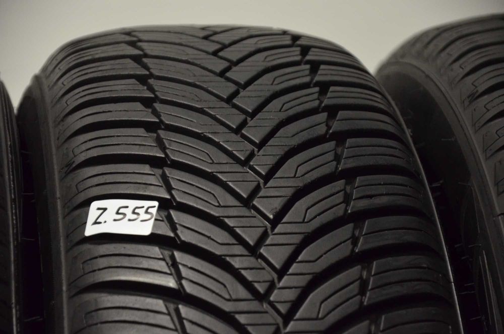 ROK 2023, 195/60 R15 Ceat 4SeasonDrive + Komplet nr z555