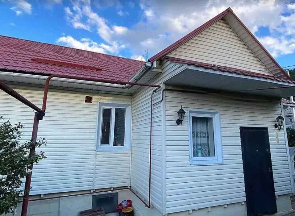 Продам 2-х этажный дом у воды- Таромское, 200кв.м.