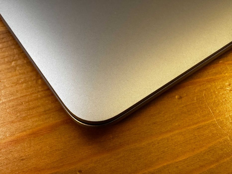 Macbook Air 13", i5, 8GB RAM, 256 GB Dysk SSD, model A2179 -stan ideal