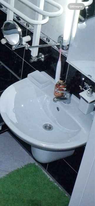 Умивальник для ванної кімнати