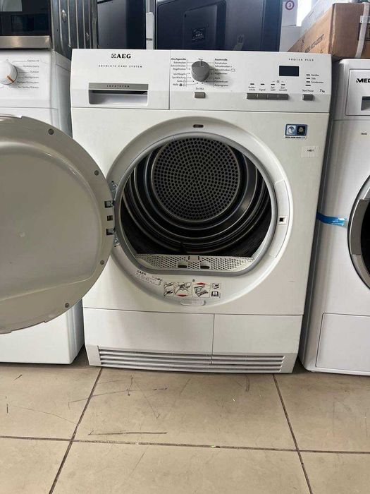 Сушка AEG T 6577 IH4 сушильна машина з гарантією чудовий стан