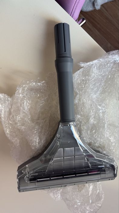 Продпм насадку для миття килимів від Karcher Puzzi 8/1