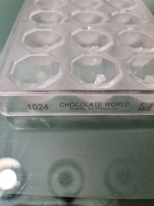 5 moldes para chocolate