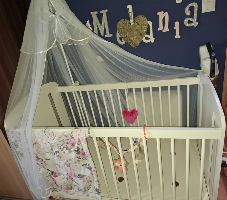 Łóżeczko dziecięce Klupś z wyposażeniem