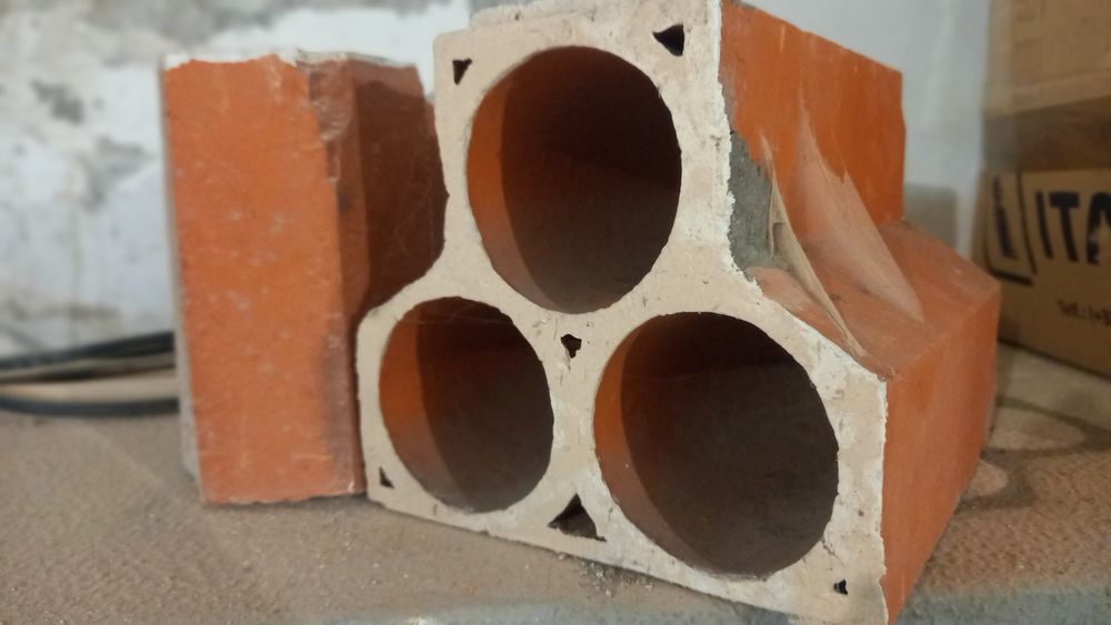 Tijolos de garrafeira64186926486786120