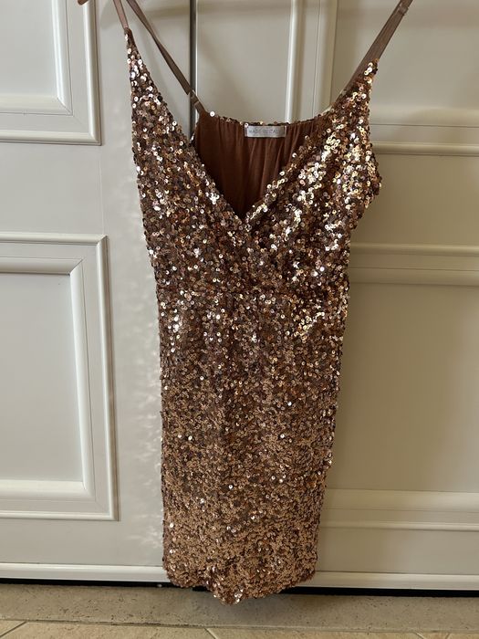 Vendo vestido de lantejoulas