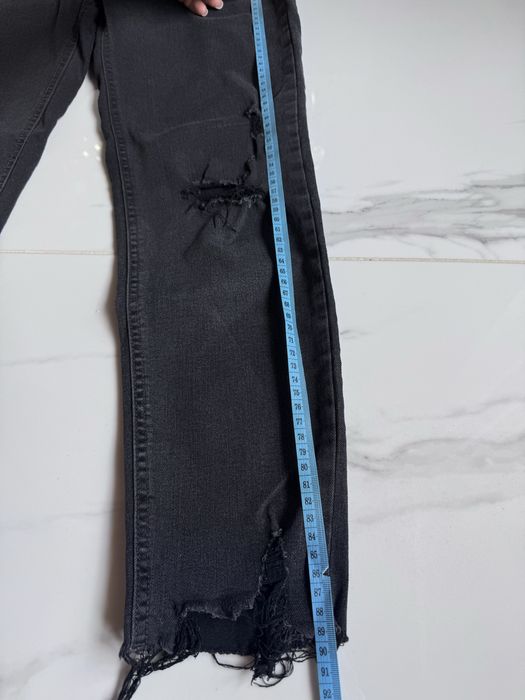 Dżinsy damskie pull&bear