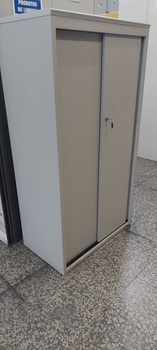Armários metálico