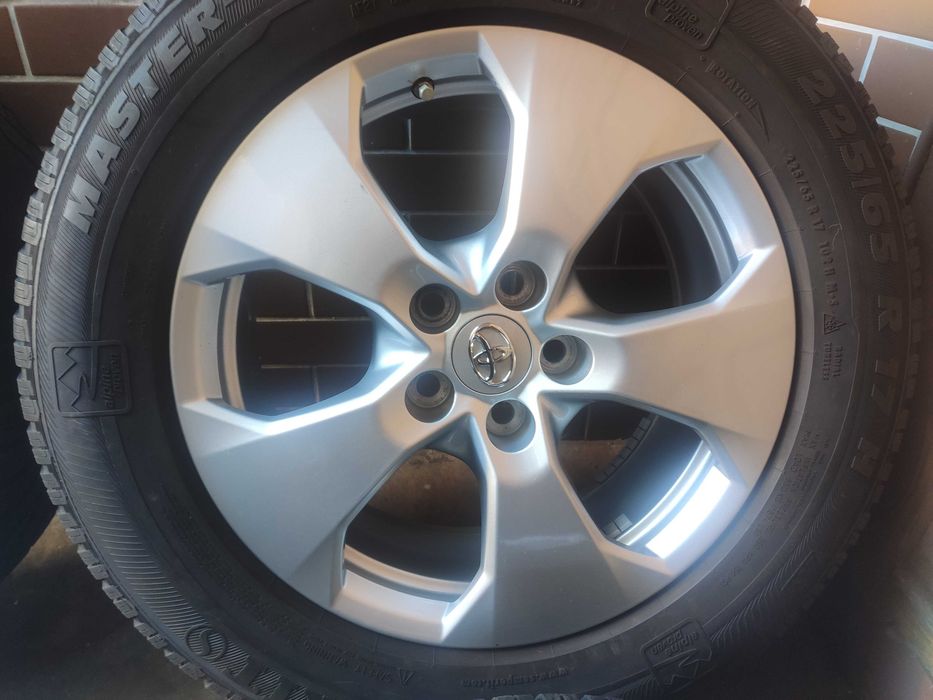 Alufelgi zimowe 17" 5x114,3 Toyota RAV4 5-gen