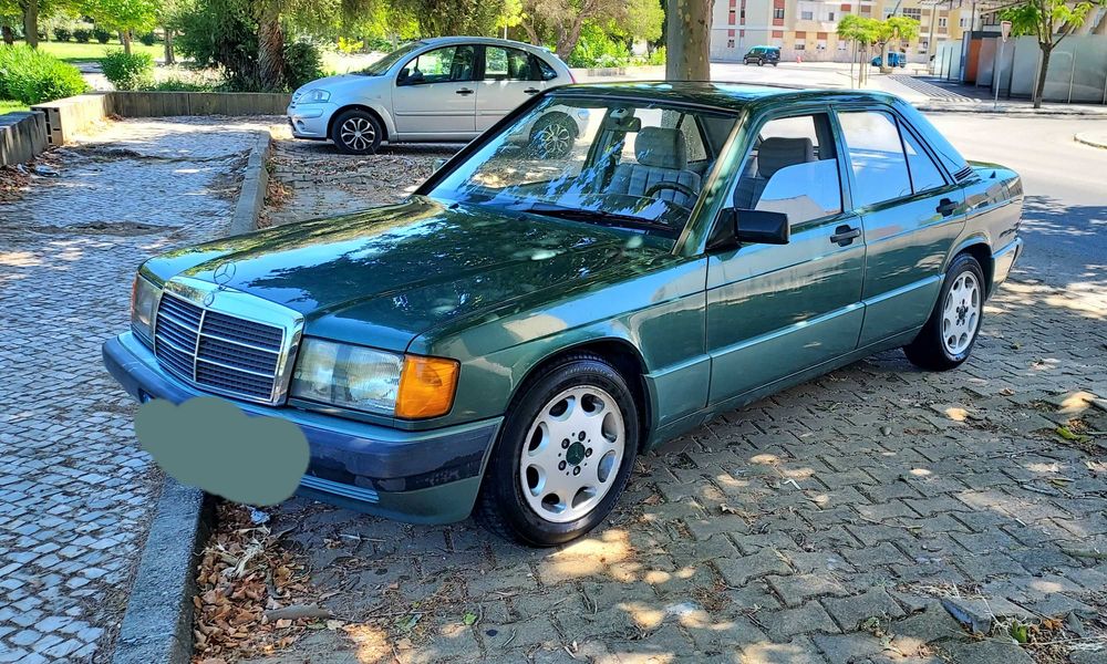 Vendo Mercedes E 190 excelente veículo de garagem