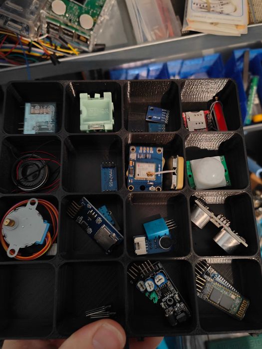 Componentes eletrónicos e microcontroladores