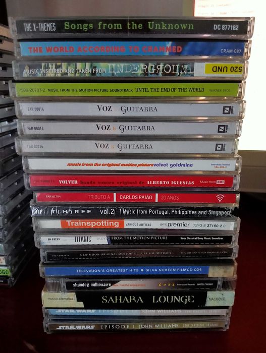 CDs portugueses e estrangeiros (T-Z): U2, Xutos, ZZ Top, etc