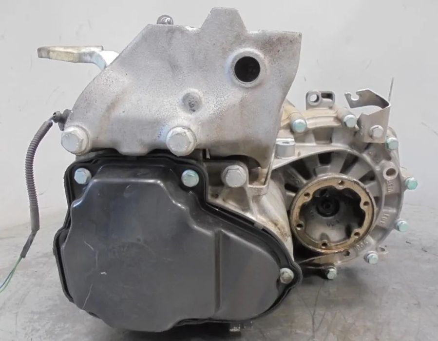 Caixa 5 Velocidades Volkswagen Golf V Touran Seat Leon Altea 1.9Tdi 105cv Ref.JCR GQQ KBY