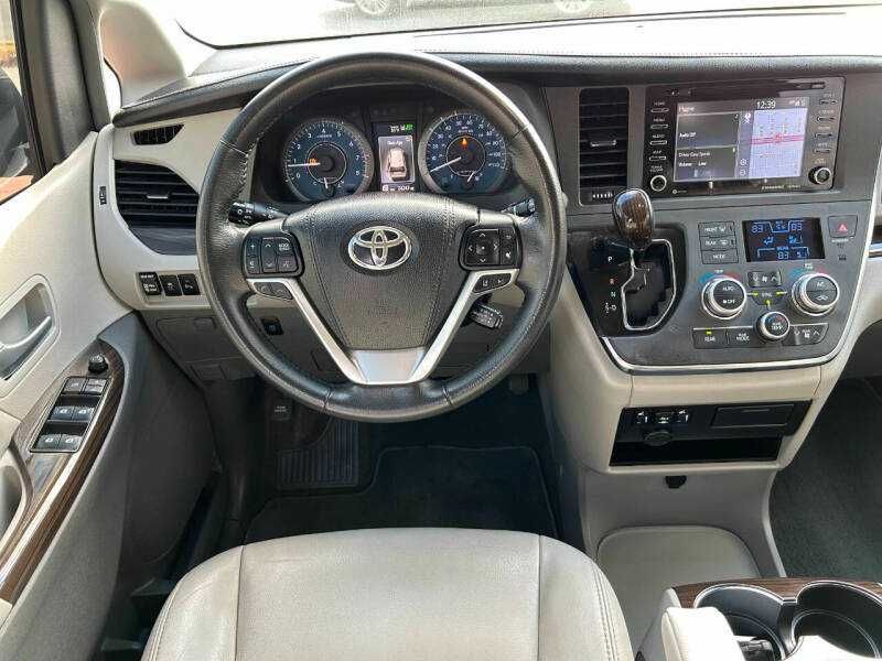 2018 Toyota Sienna