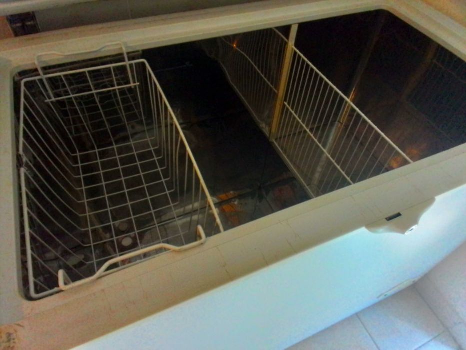 Arca congeladora Medidas 60cmx100cmx85cm