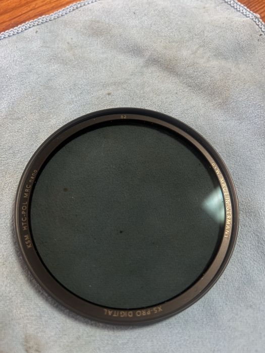 B+W 82mm XS-Pro Digital Circular Polarising KSM MRC Nano Filter