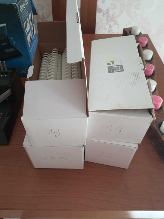 Encadernadora iBind A12, com 8 caixas de argolas