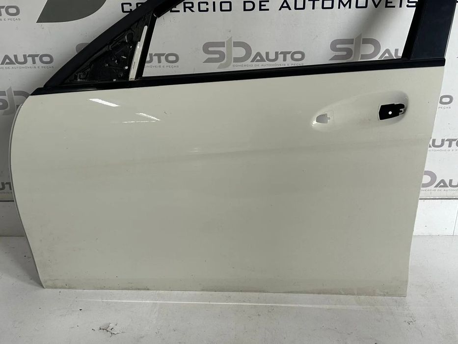 Porta Frente / Trás Direita / Esquerda - Mercedes C (W204)