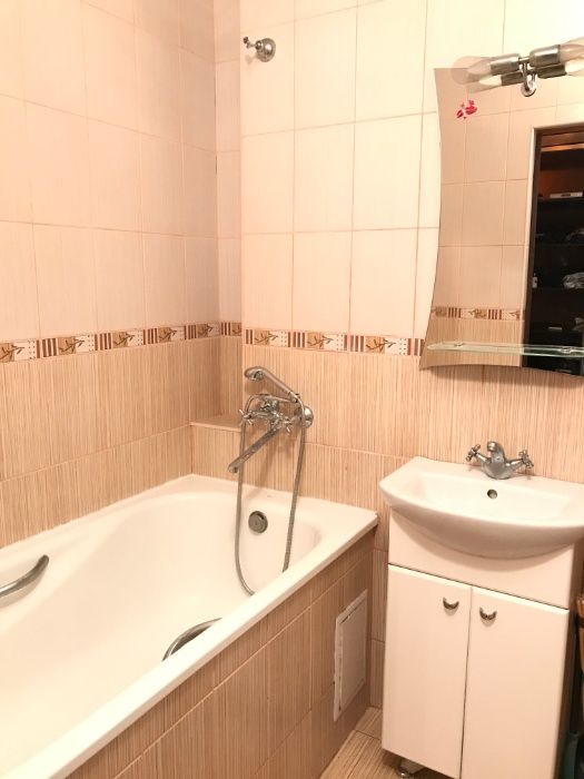 ПОДОБОВО З.д. Вокзал пішки. Солом’янська площа