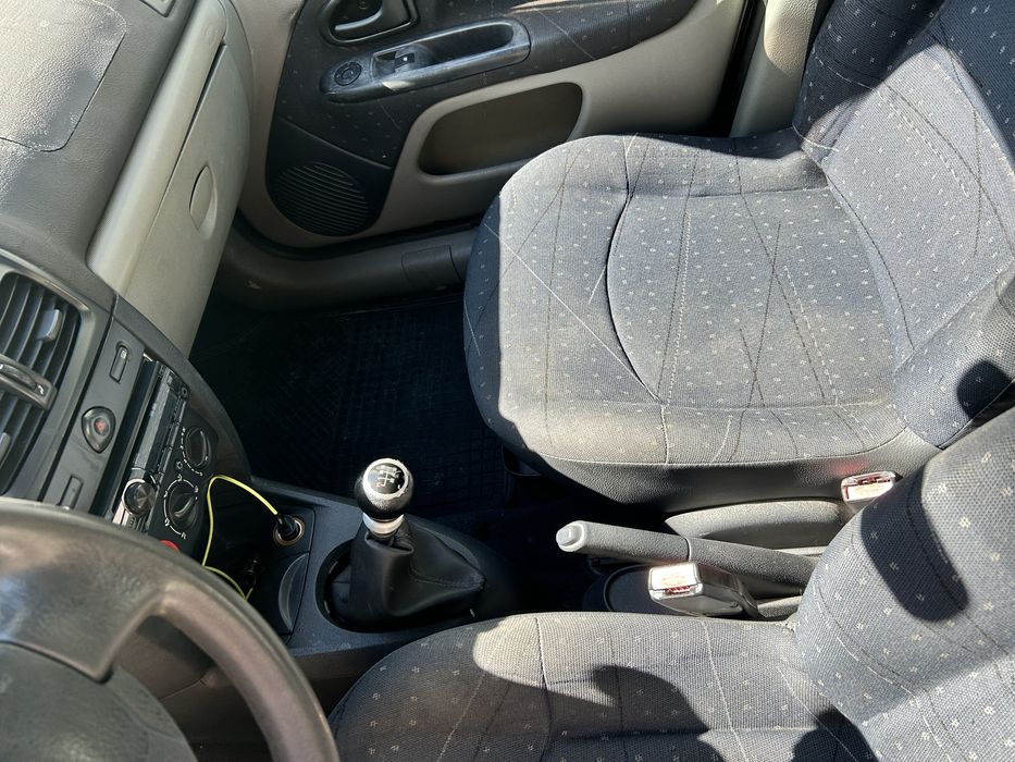 Renault Clio II - 1.2  / 2003 /  16V