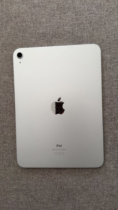 iPad 10ª Geração 10.9” 64GB Wi-Fi Prateado