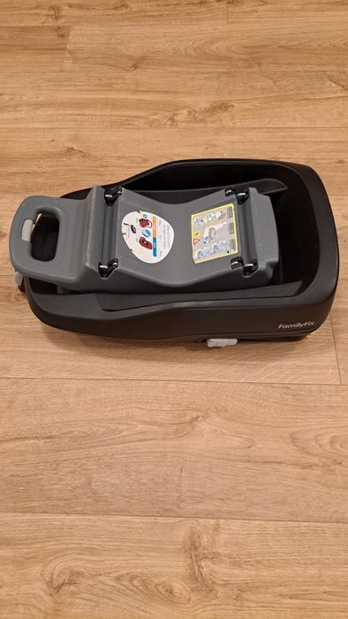 Fotelik maxi cosi Pearl 9-18kg+ baza isofix Familifix