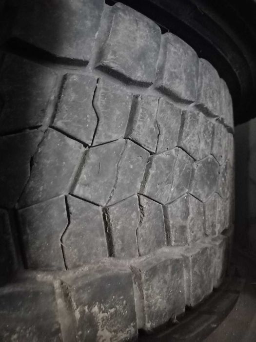 Шини 315/80R22.5 ведуча вісь тяга бв вживана резина Європа Bridgestone 10 - 12мм 2022-2024 роки шиномонтаж