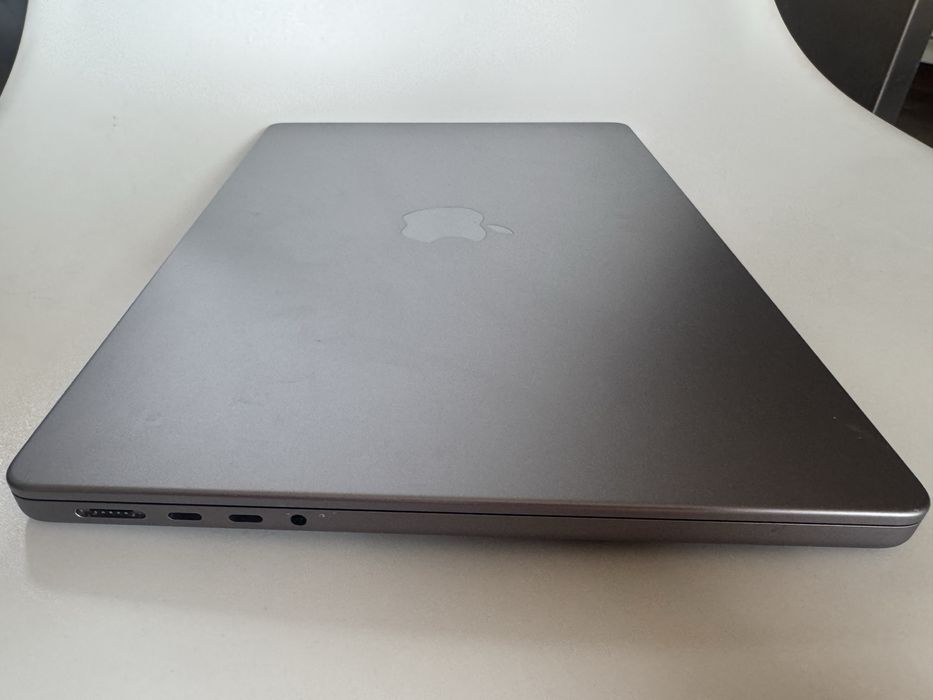 Apple MacBook Pro 14” M1 Pro – A2442 16GB 512SSD