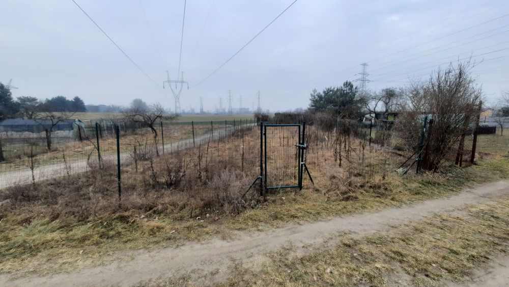 Działka rekreacyjna 330m2 Opole Ogrodzona