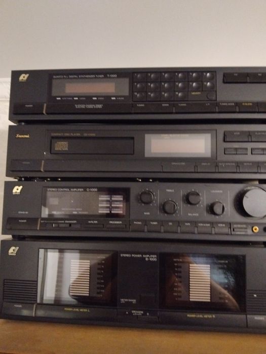 Продам музичний центр сансуй в ідеальному стані