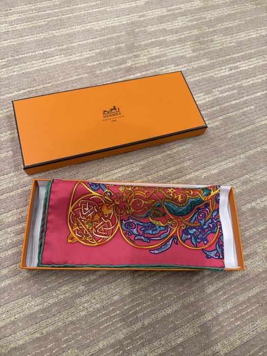 Продам платок Hermes 100% оригинал